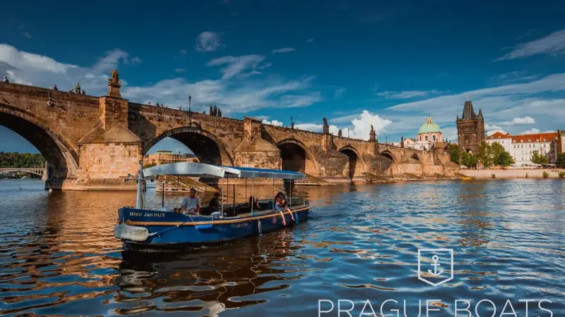 Loď Mistr Jan Hus č. 3