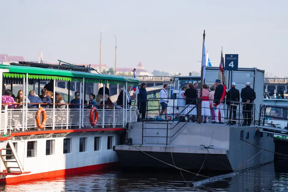 Pražská paroplavební společnost zahájila plavební sezónu — fotografie 19