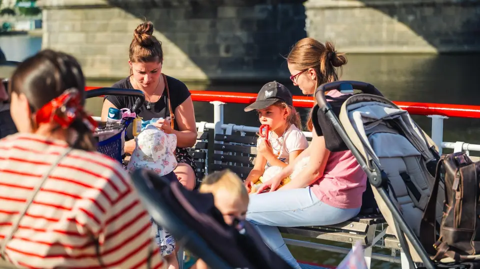 Pražská paroplavba kmotrem kachyní parníkových — fotografie 19