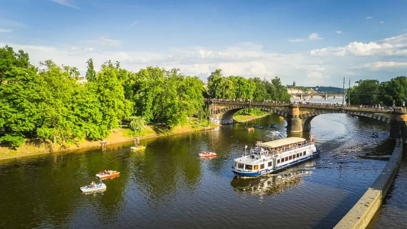 Loď Porto č. 1