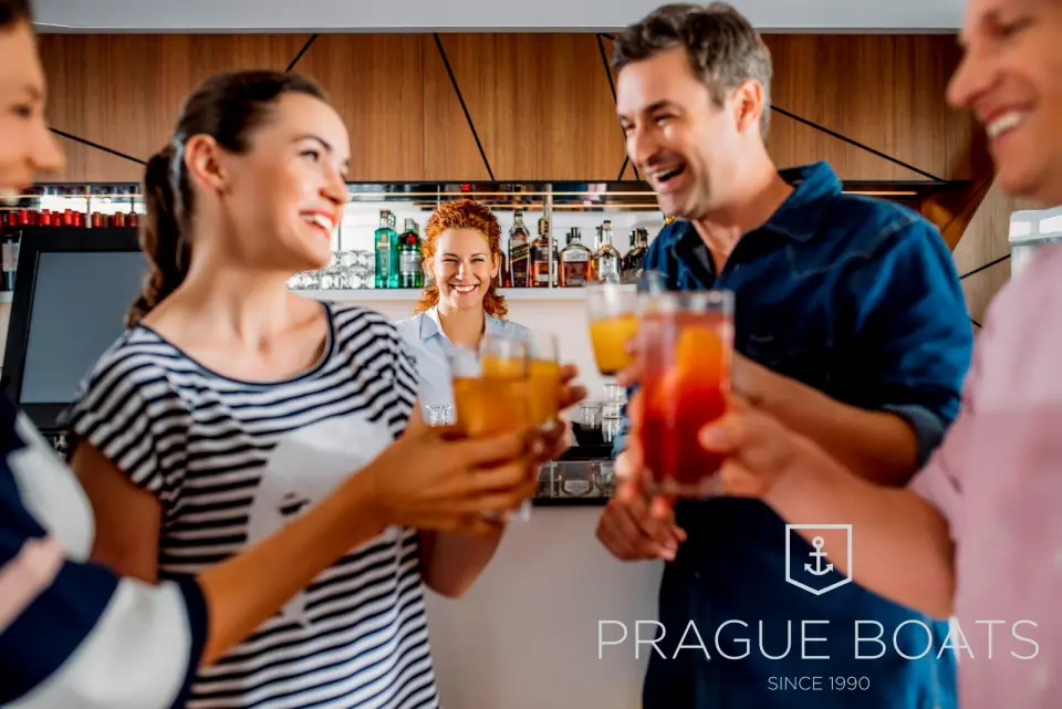 Večeře na lodi č. 15